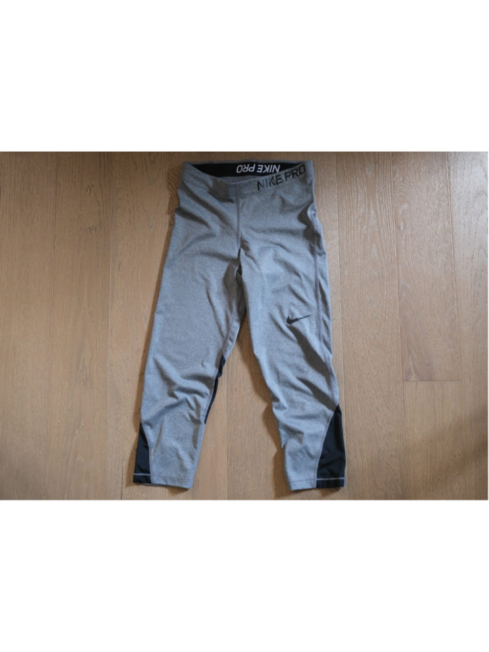 Nike Pro Women’s Training Leggings Gray Black Size Medium